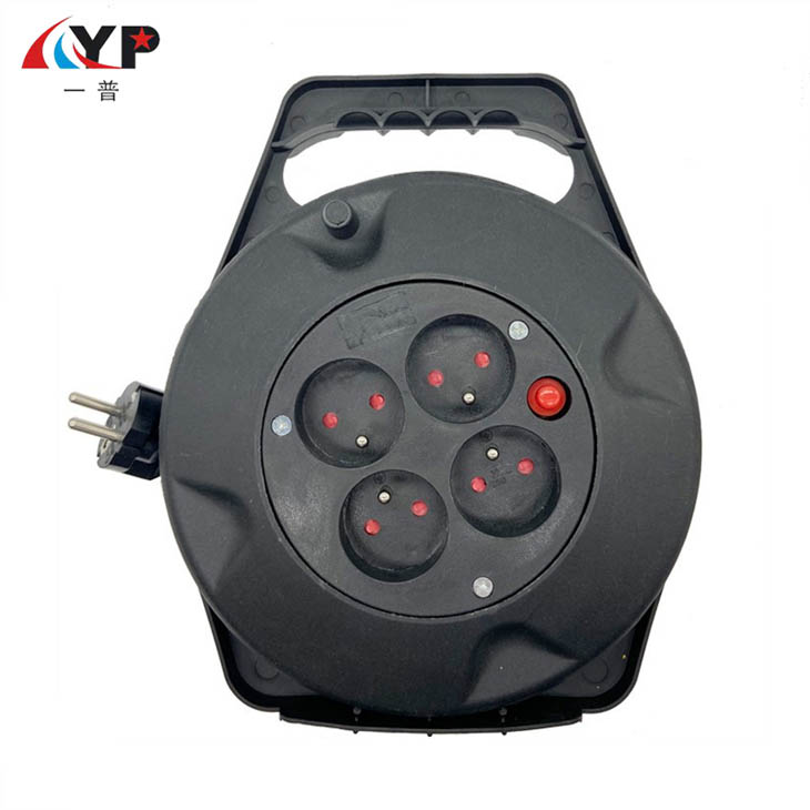 Tipe Eropa Retractable Reel Drum Electric Extension Reel Kabel Otomatis